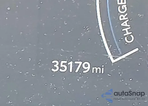 2025 Toyota Camry Le z USA, uszkodzony, nr VIN 4T1DAACK0SU501348